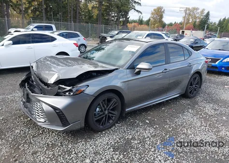 2025 Toyota Camry Xse z USA, uszkodzony, nr VIN 4T1DBADK4SU515815